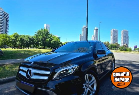 Autos - Mercedes Benz Gla200 2017 Nafta 83000Km - En Venta