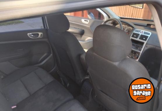 Autos - Peugeot 307 2005 Nafta 260000Km - En Venta