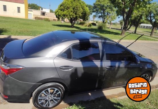 Autos - Toyota corolla 2018 Nafta 99500Km - En Venta