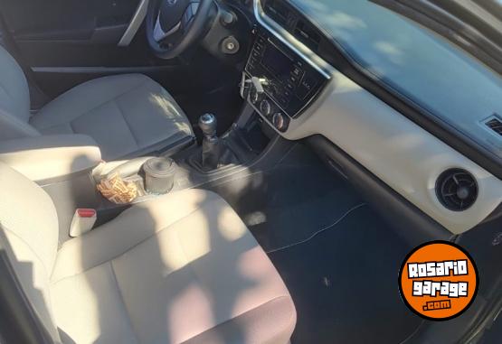 Autos - Toyota corolla 2018 Nafta 99500Km - En Venta