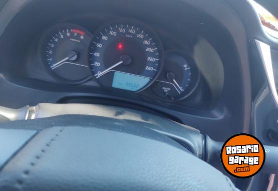 Autos - Toyota corolla 2018 Nafta 99500Km - En Venta