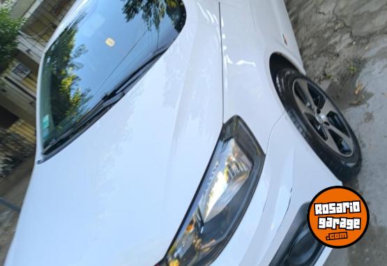 Autos - Volkswagen Gol trendline 2017 Nafta 92000Km - En Venta