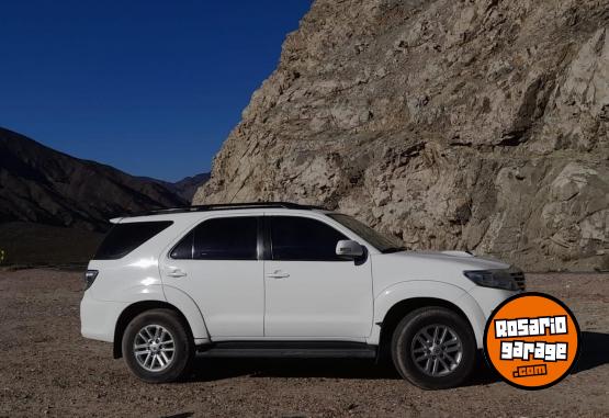 Camionetas - Toyota SW4 SRV 2012 Diesel 270000Km - En Venta