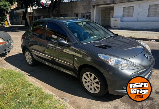 Autos - Peugeot 207 2013 Nafta 120000Km - En Venta