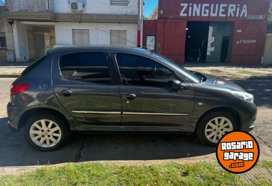 Autos - Peugeot 207 2013 Nafta 120000Km - En Venta