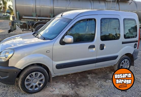 Utilitarios - Renault Kangoo 1.6 16v 2013 Nafta 220000Km - En Venta