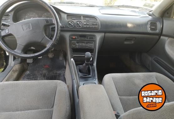 Autos - Honda Accord 1996 Nafta 244000Km - En Venta
