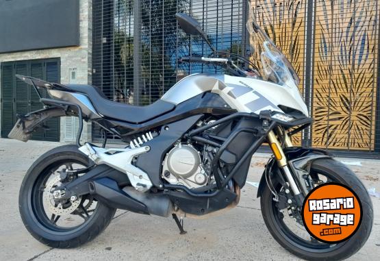 Motos - CF Mt 650 2023 Nafta 29000Km - En Venta