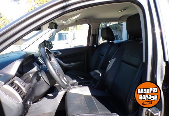 Camionetas - Ford Ranger Limited  3.2 2023 Diesel 45000Km - En Venta