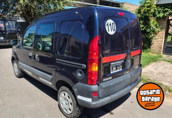 Utilitarios - Renault Kangoo 5as 2 p/lateral 2012 Nafta 200000Km - En Venta
