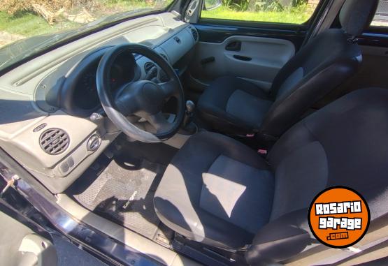 Utilitarios - Renault Kangoo 5as 2 p/lateral 2012 Nafta 200000Km - En Venta
