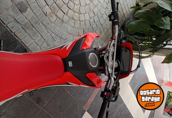 Motos - Honda XR 300 TORNADO 2026 Nafta 0Km - En Venta