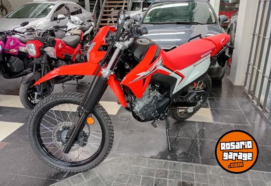 Motos - Honda XR 300 TORNADO 2026 Nafta 0Km - En Venta