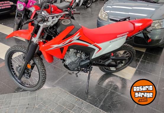 Motos - Honda XR 300 TORNADO 2026 Nafta 0Km - En Venta