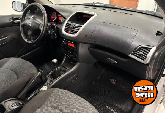 Autos - Peugeot 207 ALLURE 1.4 2013 Nafta 106000Km - En Venta