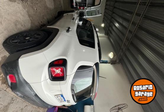 Camionetas - Jeep Jeep renegade 2018 Nafta 65000Km - En Venta
