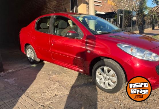 Autos - Peugeot 207 XT 4P 2010 Nafta 160000Km - En Venta