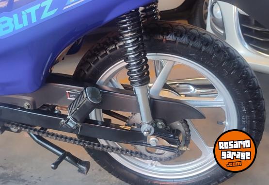 Motos - Motomel BLITZ 110 FULL 2026 Nafta 700Km - En Venta