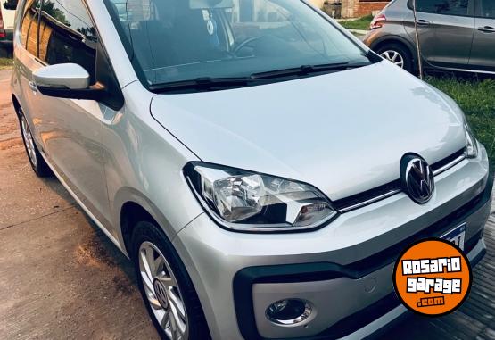 Autos - Volkswagen Up high 2017 Nafta 77000Km - En Venta