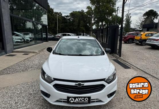 Autos - Chevrolet ONIX1.4 JOY BLACK 2023 GNC - En Venta