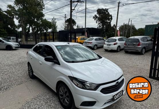Autos - Chevrolet ONIX1.4 JOY BLACK 2023 GNC - En Venta