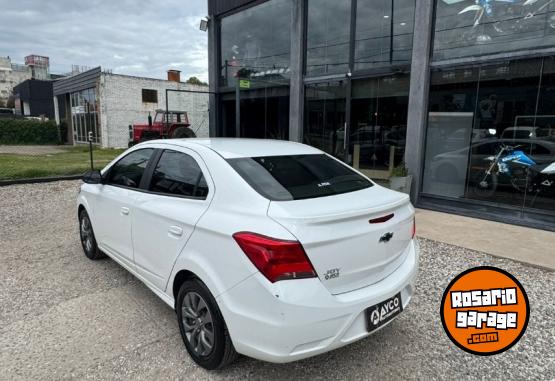 Autos - Chevrolet ONIX1.4 JOY BLACK 2023 GNC - En Venta