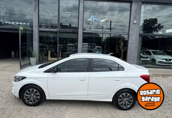 Autos - Chevrolet ONIX1.4 JOY BLACK 2023 GNC - En Venta