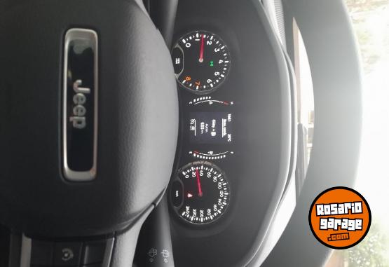 Camionetas - Jeep RENEGADE 2023 Nafta 49000Km - En Venta