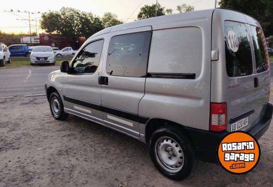 Utilitarios - Peugeot PARTNER 2017 GNC 150000Km - En Venta