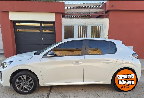 Autos - Peugeot 208 2024 Nafta 16200Km - En Venta