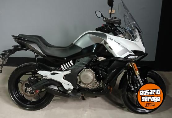 Motos - CF Mt 650 2022 Nafta 19000Km - En Venta