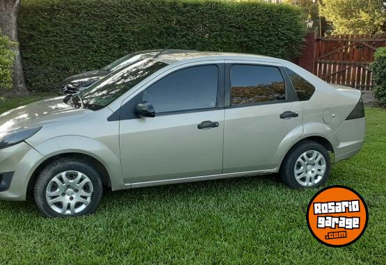 Autos - Ford Fiesta max 2012 GNC 160000Km - En Venta