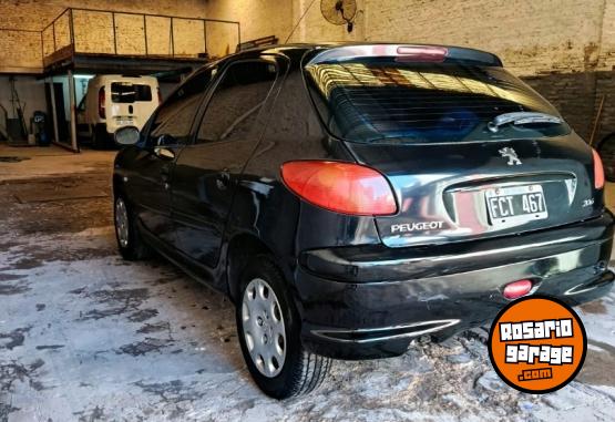 Autos - Peugeot 206 2005 Nafta 215000Km - En Venta