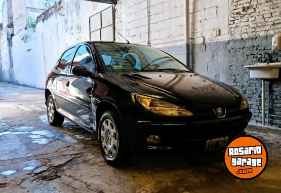 Autos - Peugeot 206 2005 Nafta 215000Km - En Venta