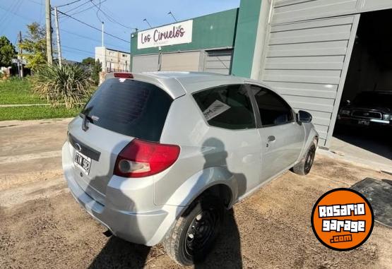 Autos - Ford ka viral 2010 Nafta 210000Km - En Venta
