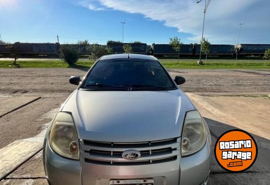 Autos - Ford ka viral 2010 Nafta 210000Km - En Venta