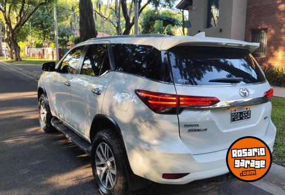 Camionetas - Toyota Sw4 srx aut 7 asientos 2016 Diesel 197000Km - En Venta