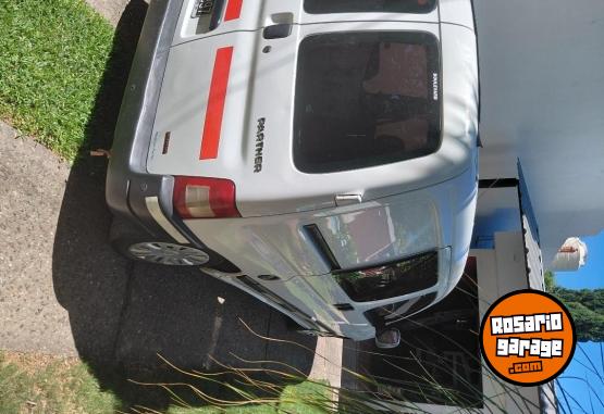 Utilitarios - Peugeot Partner 2013 GNC 170000Km - En Venta
