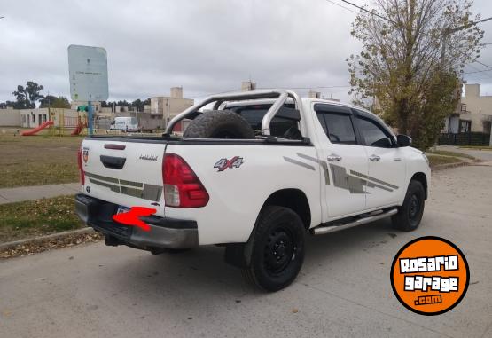 Camionetas - Toyota HILUX DX PACK 2017 Diesel 160000Km - En Venta