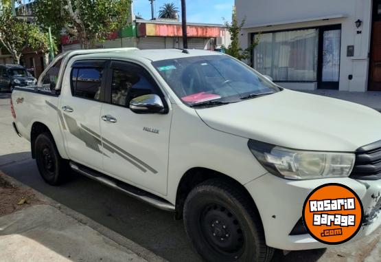 Camionetas - Toyota HILUX DX PACK 2017 Diesel 160000Km - En Venta