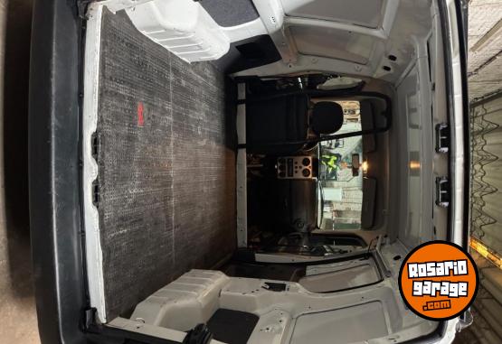 Utilitarios - Citroen berlingo HDI furgon 2022 Diesel 110000Km - En Venta