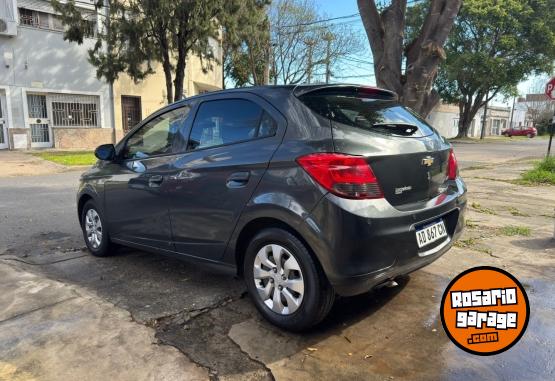 Autos - Chevrolet Onix joy 2019 Nafta 127000Km - En Venta