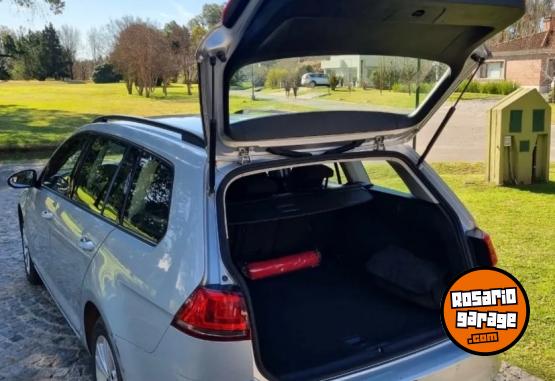 Autos - Volkswagen Golf Variant 2017 Nafta 153000Km - En Venta
