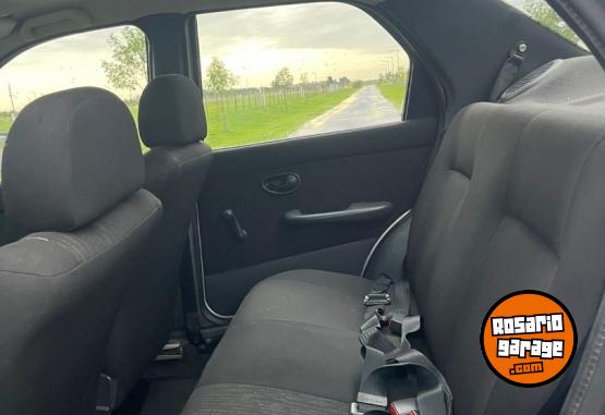 Autos - Fiat Siena 2011 Nafta 174000Km - En Venta