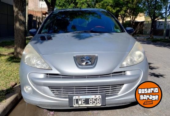 Autos - Peugeot 207 compact HDI 2012 Diesel 150000Km - En Venta