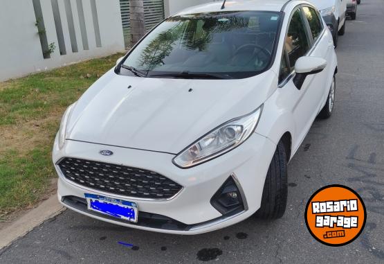 Autos - Ford Fiesta titanium 2018 Nafta 130000Km - En Venta