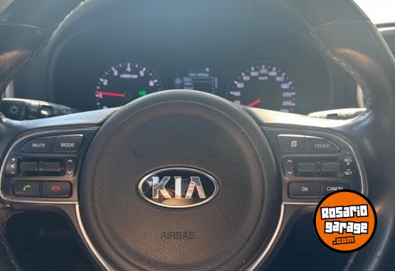 Autos - Kia Sportage 2017 Nafta 93000Km - En Venta