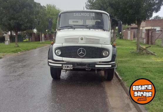 Camiones y Grúas - Vendo camión volcador - En Venta