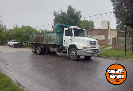 Camiones y Gr�as - Vendo balanc�n volcador  listo para trabajar - En Venta