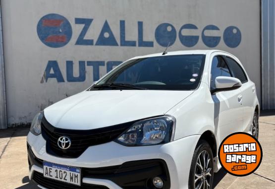 Autos - Toyota Etios 2020 Nafta 80000Km - En Venta